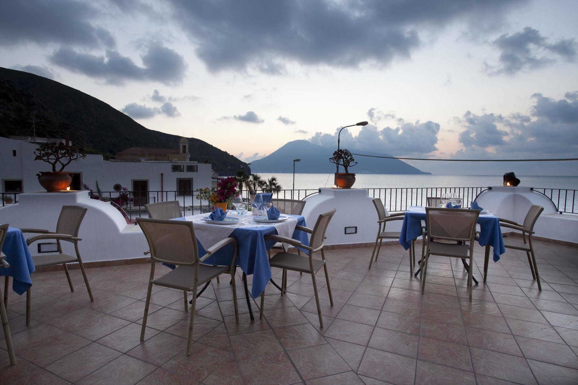 Hotel Residence Acquacalda Đảo Lipari Ngoại thất bức ảnh
