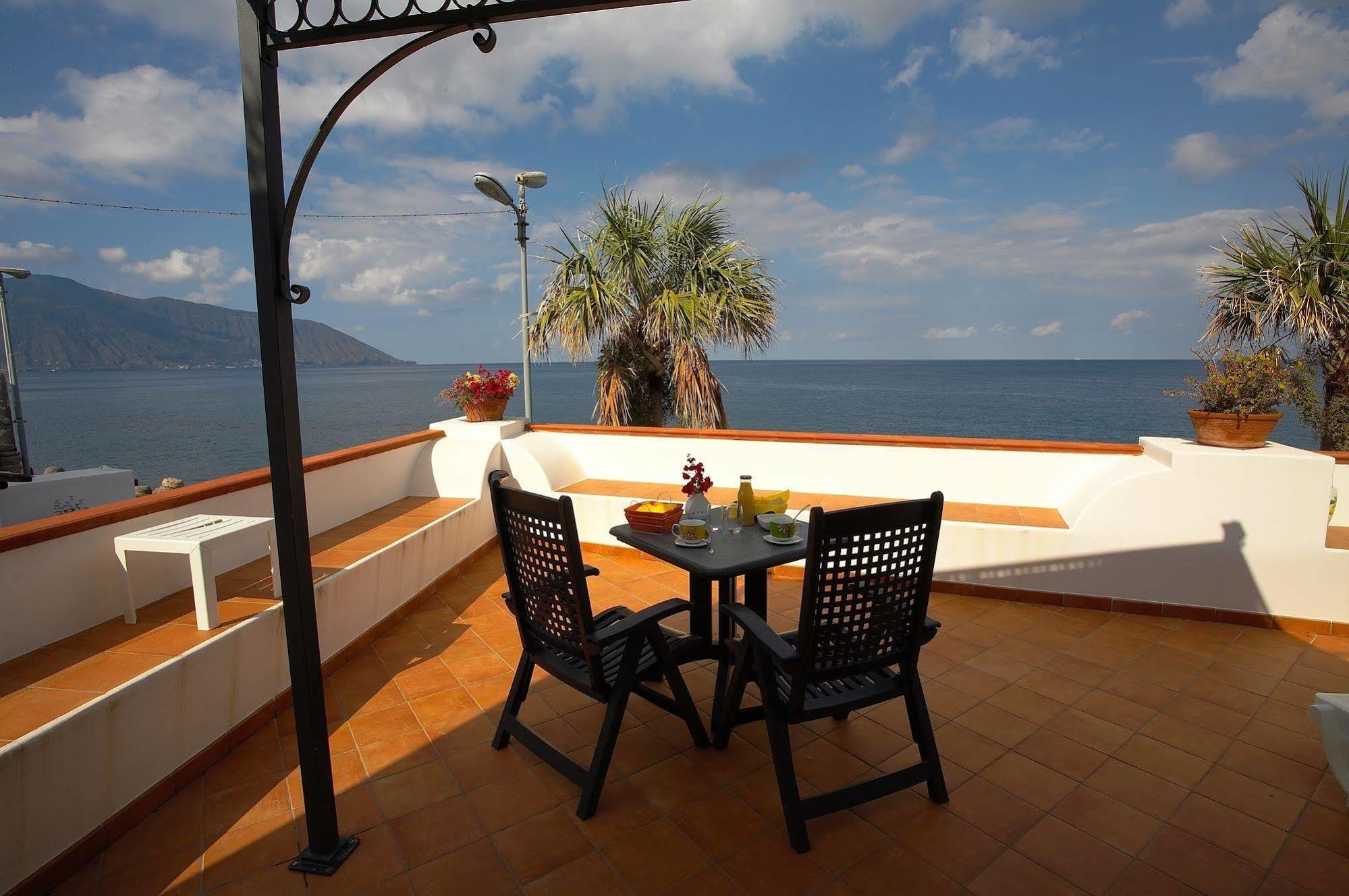 Hotel Residence Acquacalda Đảo Lipari Ngoại thất bức ảnh